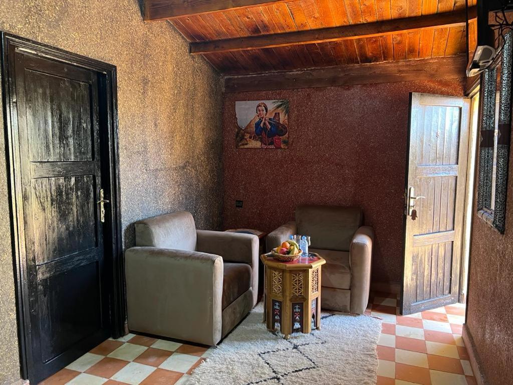 Dar Alfourssane Ferme D'Hote ワルザザート エクステリア 写真